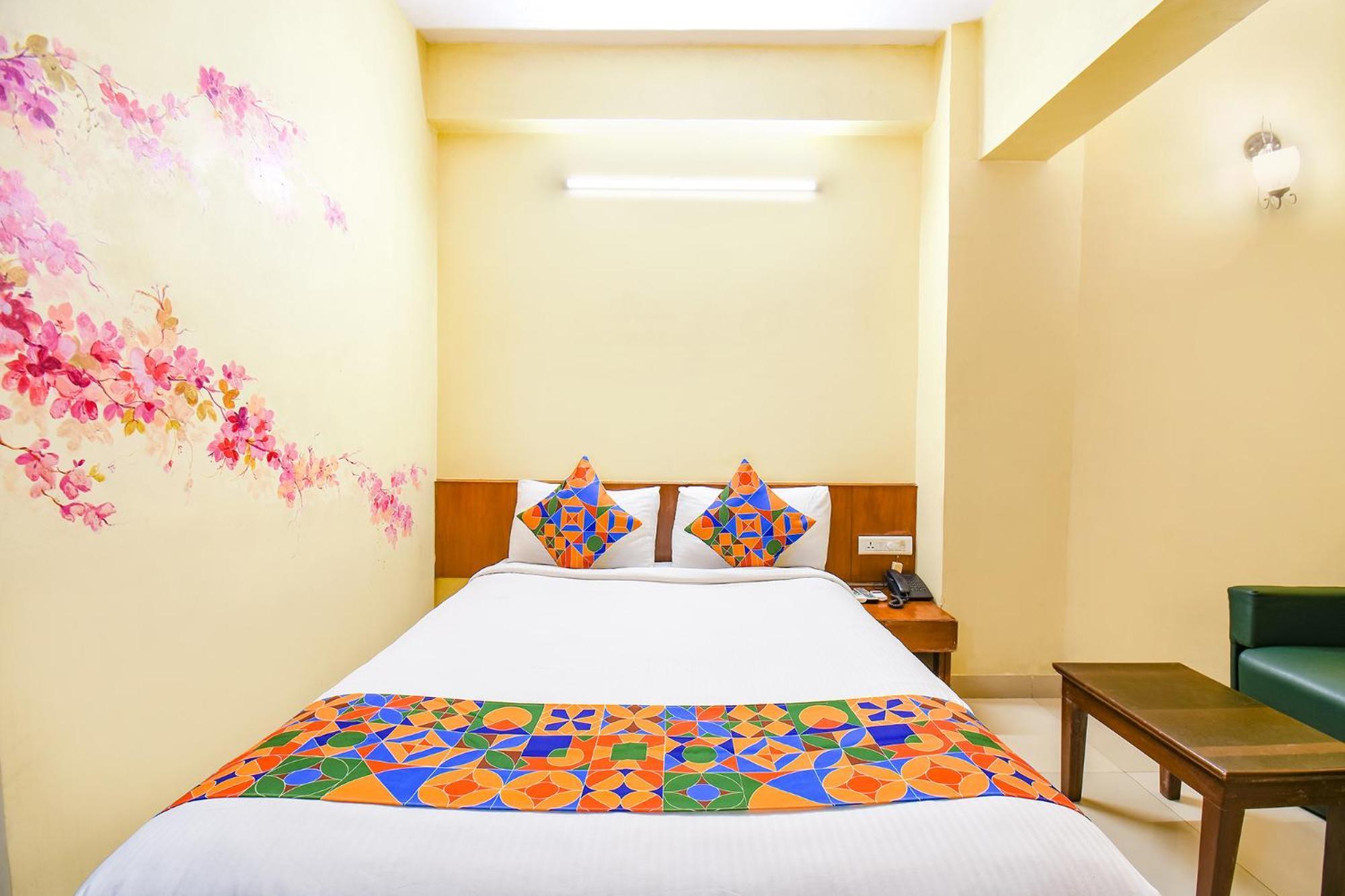 Fabhotel Prime Yash Residency - Nr Lonavala Railway Station Екстериор снимка