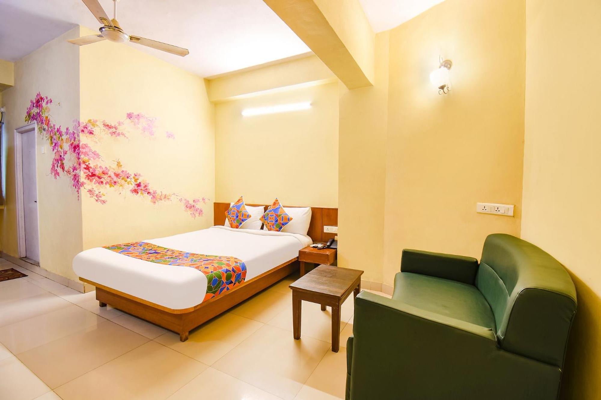 Fabhotel Prime Yash Residency - Nr Lonavala Railway Station Екстериор снимка
